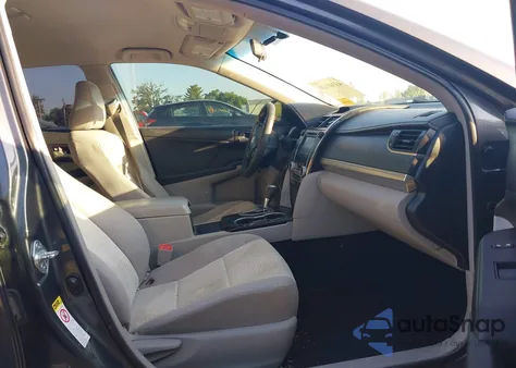 2012 Toyota Camry Le z USA, uszkodzony, nr VIN 4T4BF1FK0CR224437